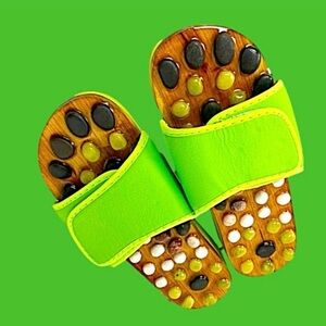 Acupressure Natural Stone pebble & Wood on Rubber Green Slides